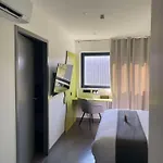 H85 Hotel *